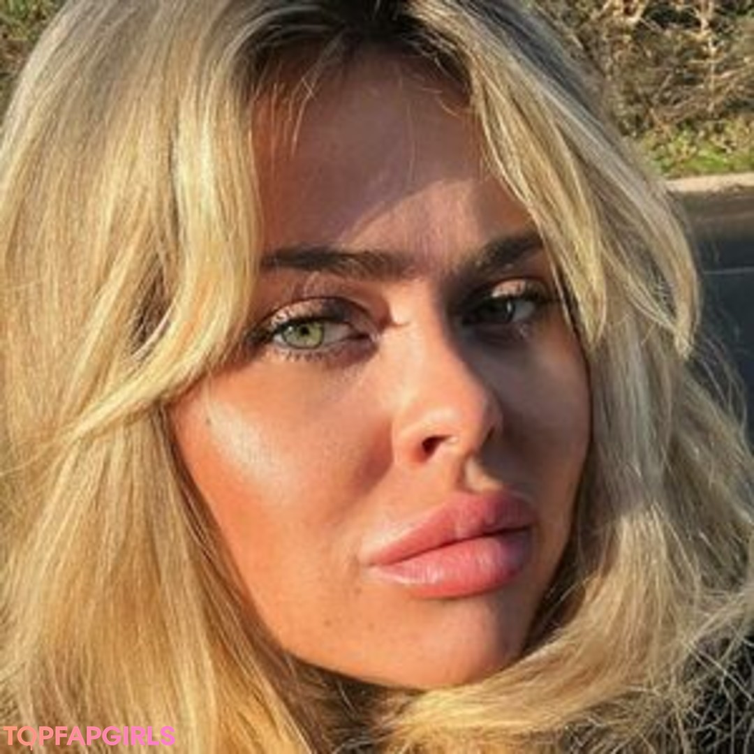 Foto di nudo di fuga di OnlyFans di Susannah Elizabeth #186 Foto di nudo di fuga di OnlyFans di Susannah Elizabeth #186