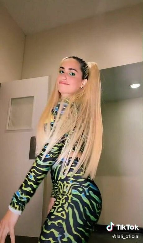 Foto di nudo di fuga di OnlyFans di Lali Esposito