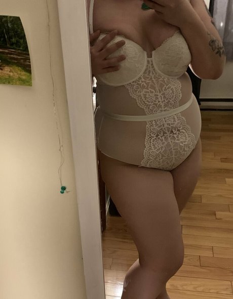 Foto di nudo di fuga di OnlyFans di Babydolljen411
