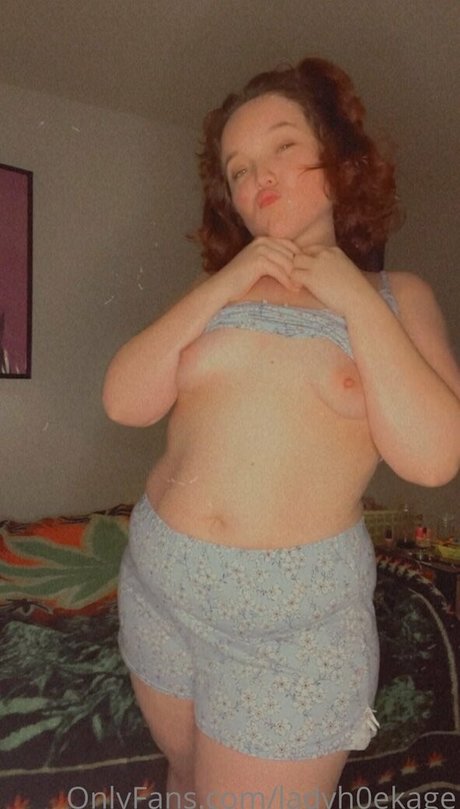 Foto di nudo di fuga di OnlyFans di Ladyh0ekage