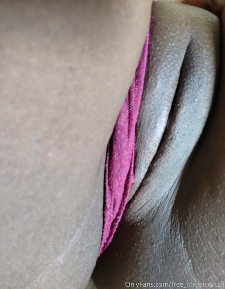 Foto di nudo di fuga di OnlyFans di Freeafrobisexual