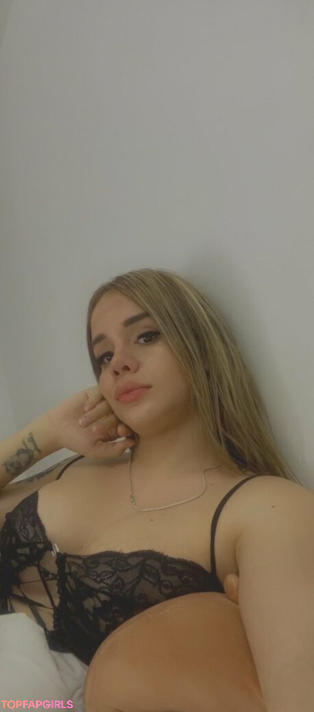 Foto di nudo di fuga di OnlyFans di Valery Mcqueen #45 Foto di nudo di fuga di OnlyFans di Valery Mcqueen #45