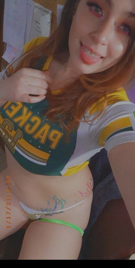 Foto di nudo di fuga di OnlyFans di Ariesrising