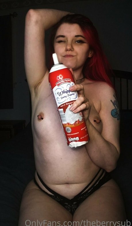 Foto di nudo di fuga di OnlyFans di Theberrysub