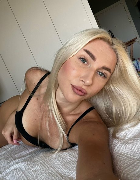 Foto di nudo di fuga di OnlyFans di Tanyahoney