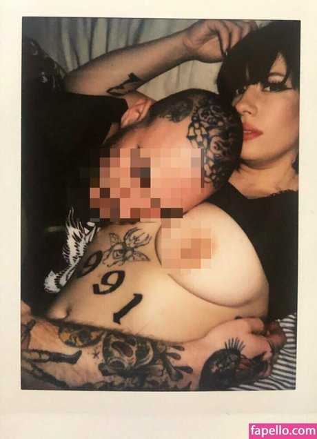 Foto di nudo di fuga di OnlyFans di Gothkaren