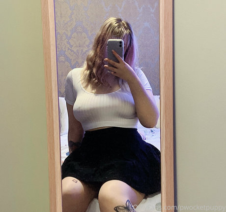 Foto di nudo di fuga di OnlyFans di Puppywife