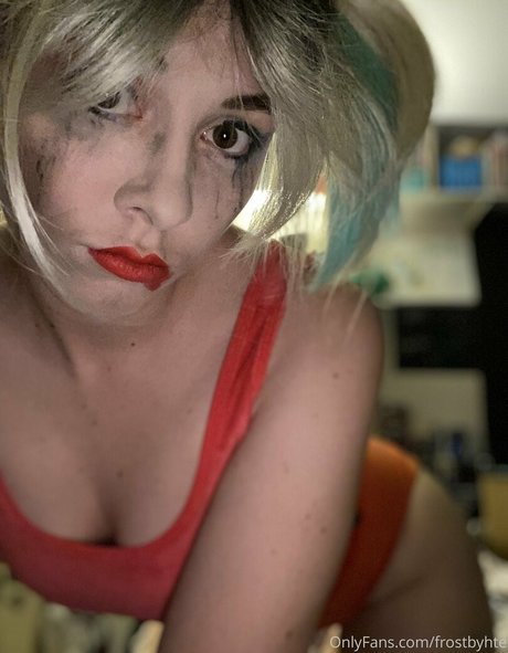 Foto di nudo di fuga di OnlyFans di Frostbyhte