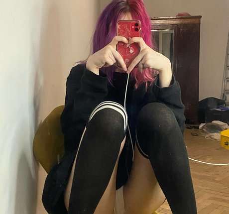 Foto di nudo di fuga di OnlyFans di Kosha1ne