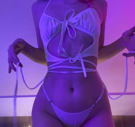 Foto di nudo di fuga di OnlyFans di Kosha1ne