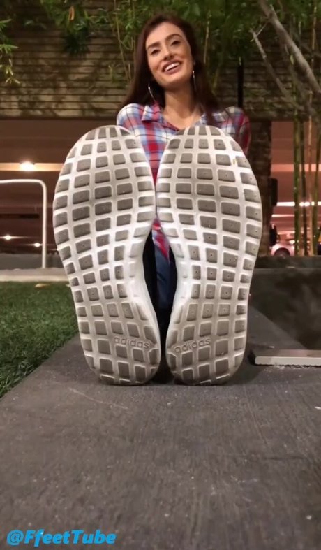 Israel Feet