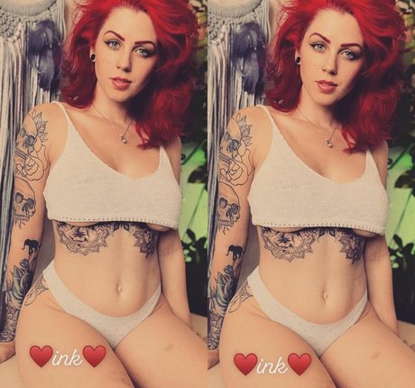 Foto di nudo di fuga di OnlyFans di Punkqueenxoxo