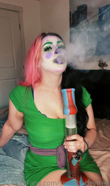 Smollbabeyfree