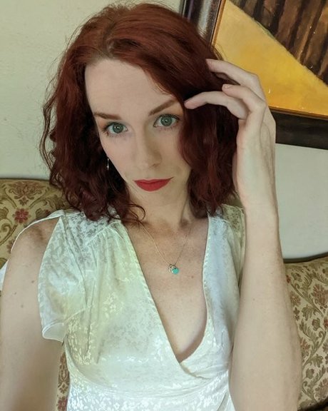 Faye Holloway