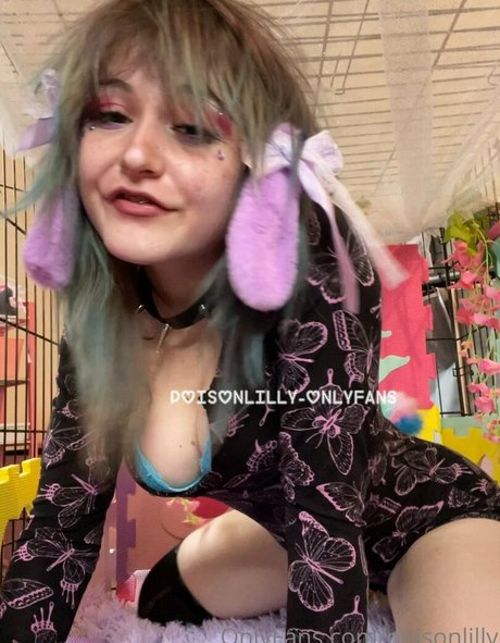Foto di nudo di fuga di OnlyFans di Poisonlilly