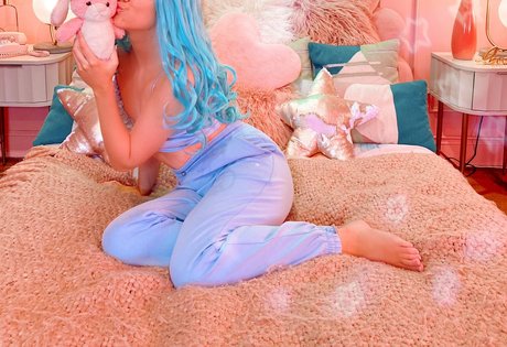 Foto di nudo di fuga di OnlyFans di Bambibluehair