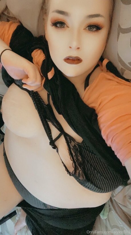 Foto di nudo di fuga di OnlyFans di Alyxston3