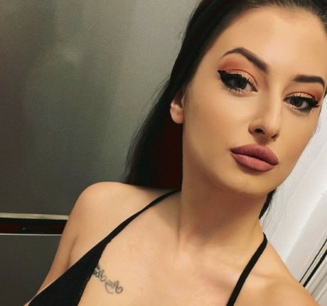 Foto di nudo di fuga di OnlyFans di Danielasex