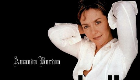 Foto di nudo di fuga di OnlyFans di Amanda Burton