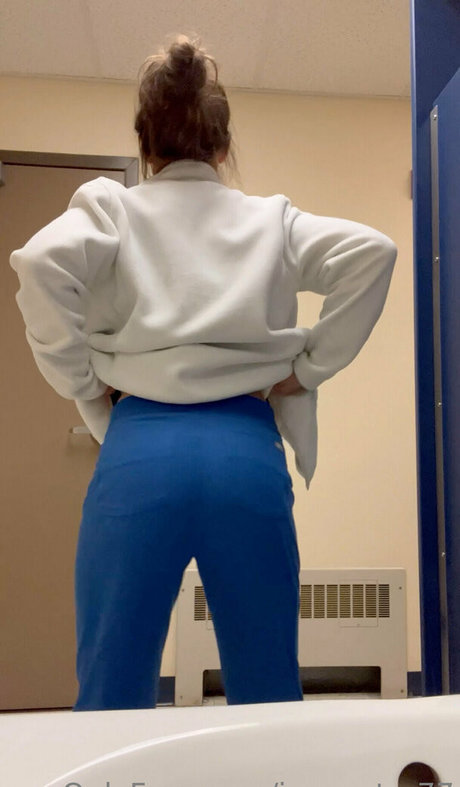 Foto di nudo di fuga di OnlyFans di Jennastar77