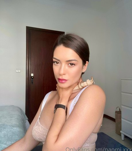 Naomi.xxx