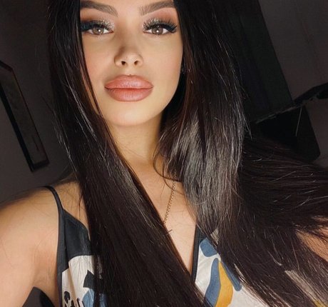 Foto di nudo di fuga di OnlyFans di Maya Bulgarien