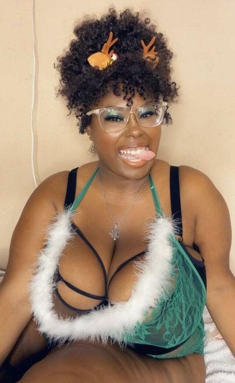 Foto di nudo di fuga di OnlyFans di Goddesscocoaluna