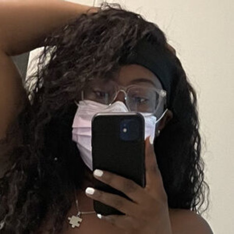 Foto di nudo di fuga di OnlyFans di Goddesscocoaluna