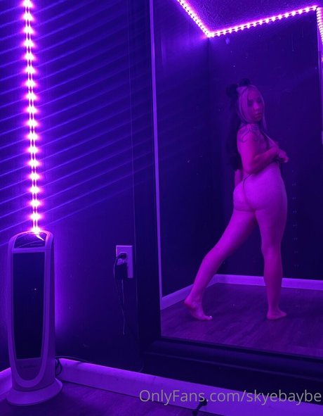 Foto di nudo di fuga di OnlyFans di Skyebaybe