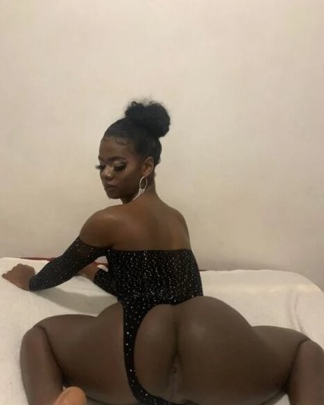 Foto di nudo di fuga di OnlyFans di Melissa Vitoria