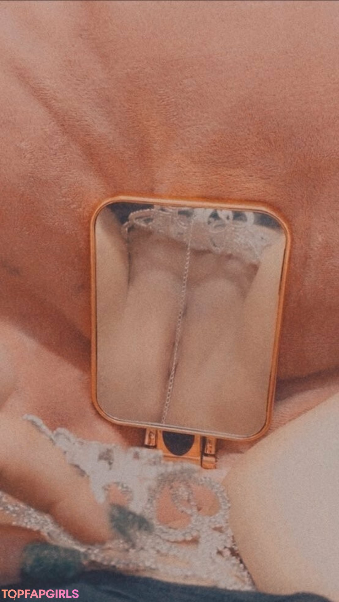 Foto di nudo di fuga di OnlyFans di Yourfavbustybrat #43 Foto di nudo di fuga di OnlyFans di Yourfavbustybrat #43