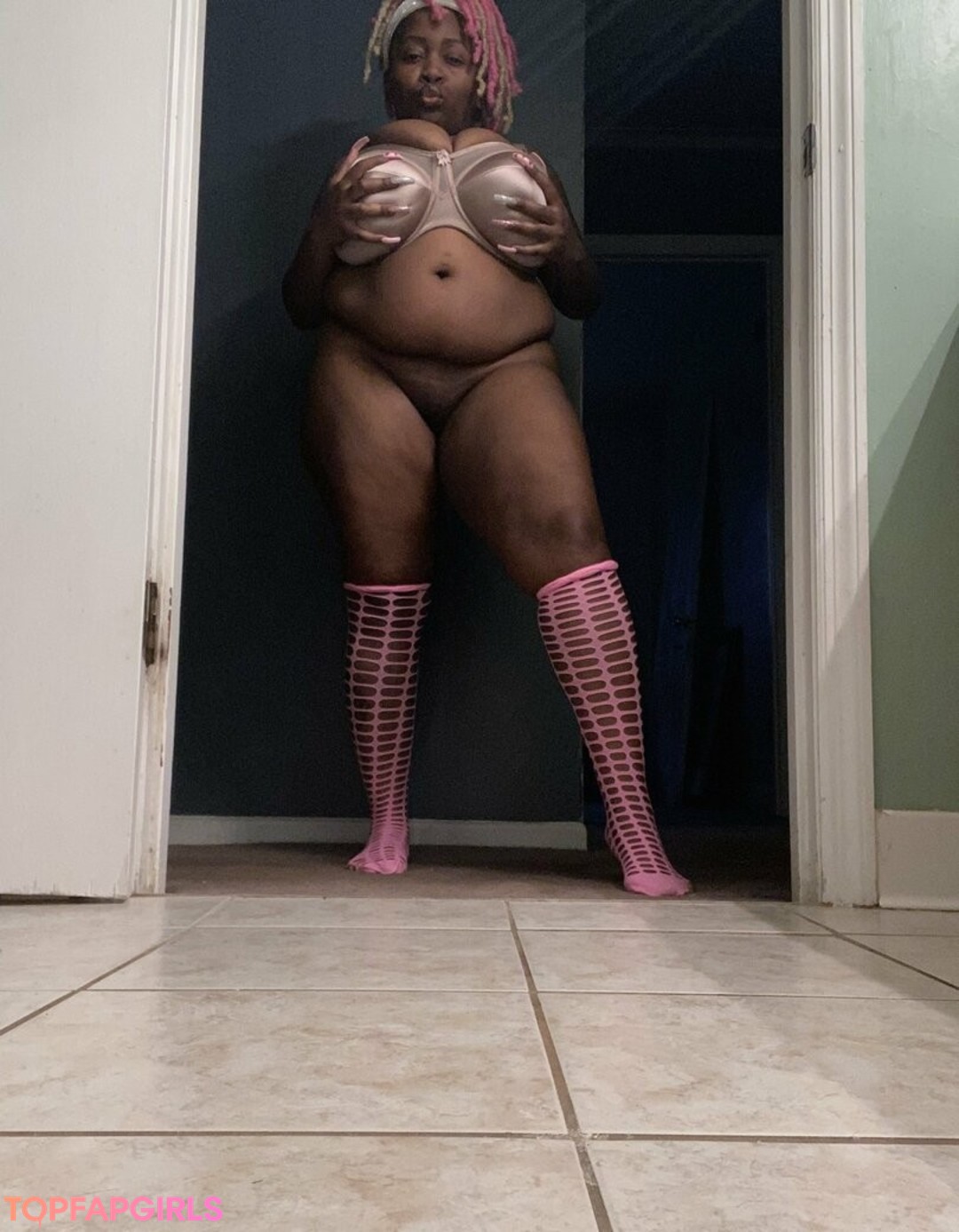 Foto di nudo di fuga di OnlyFans di Famousstarkmarie #13 Foto di nudo di fuga di OnlyFans di Famousstarkmarie #13