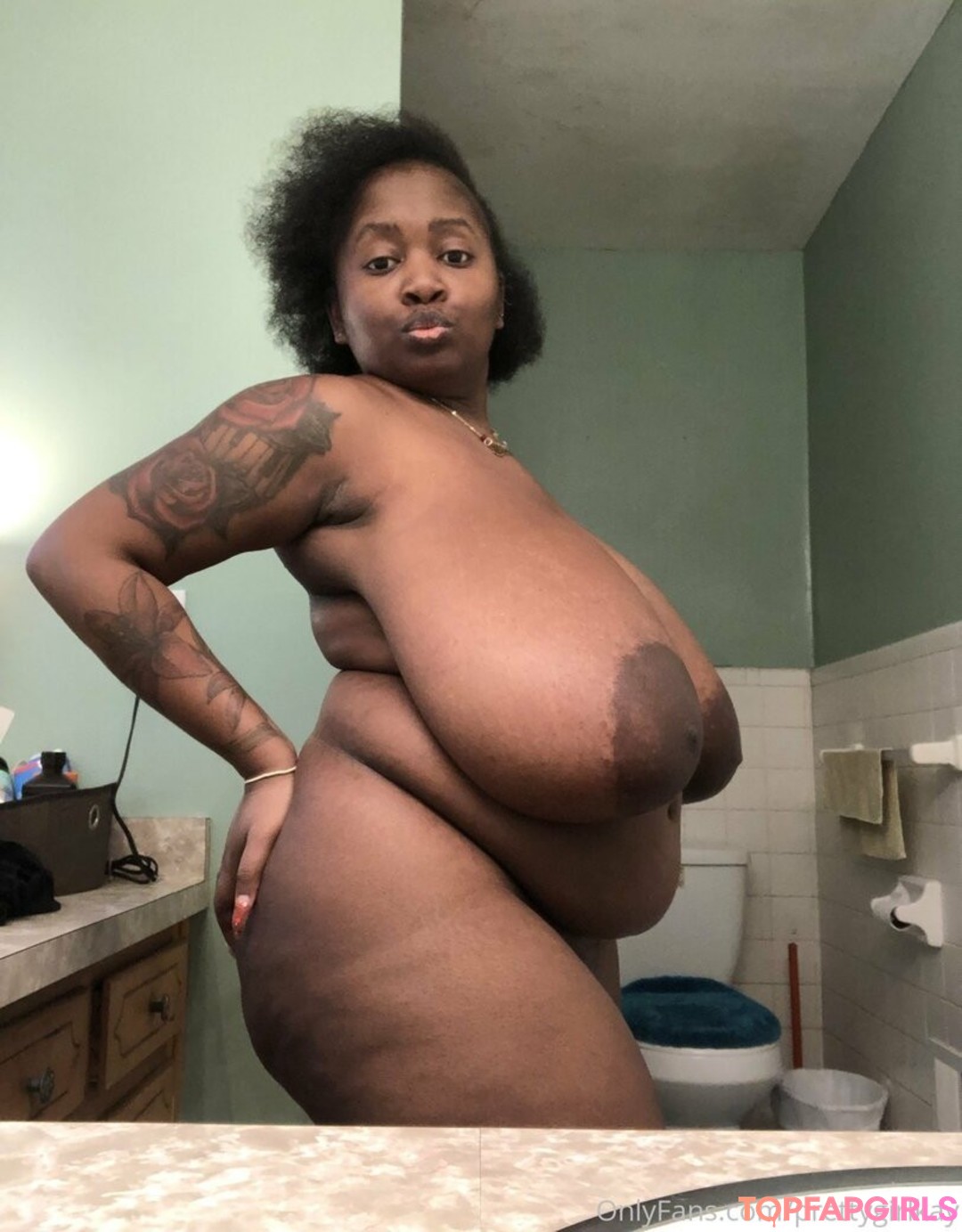 Foto di nudo di fuga di OnlyFans di Famousstarkmarie #16 Foto di nudo di fuga di OnlyFans di Famousstarkmarie #16