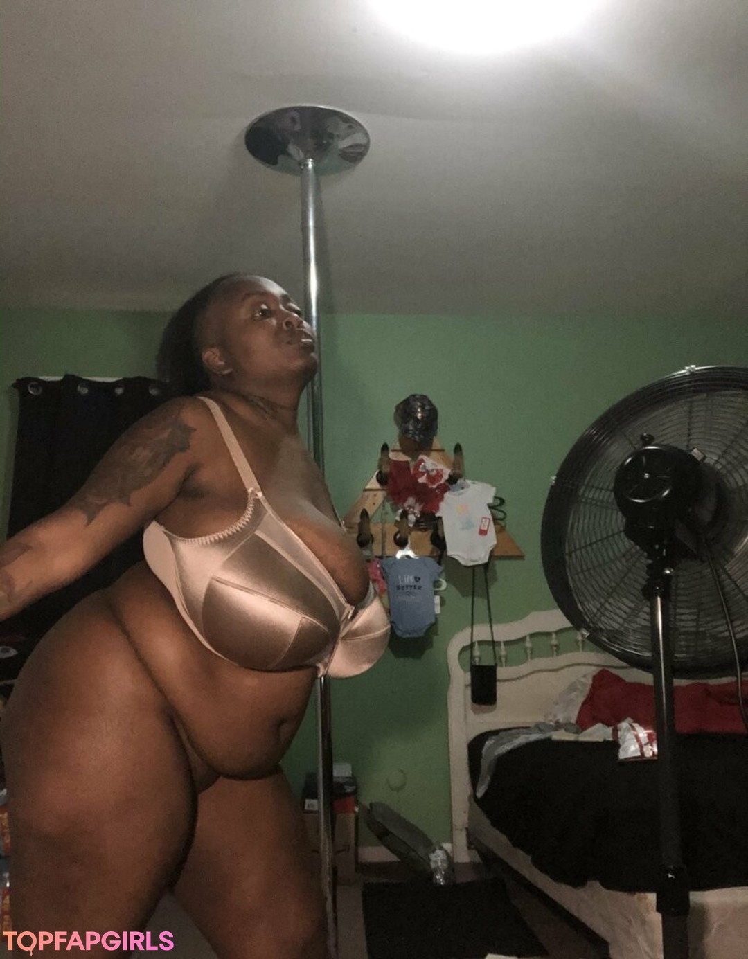 Foto di nudo di fuga di OnlyFans di Famousstarkmarie #93 Foto di nudo di fuga di OnlyFans di Famousstarkmarie #93