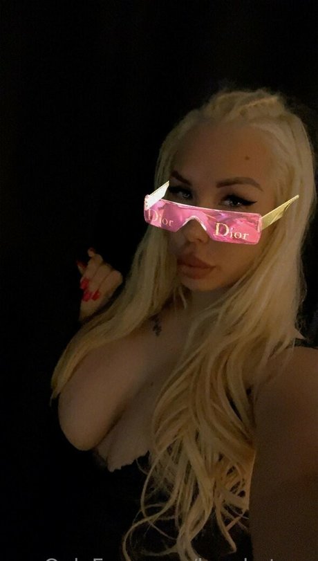 Foto di nudo di fuga di OnlyFans di Kyra Hot