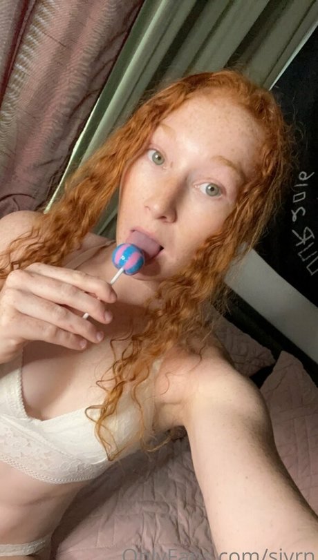 Foto di nudo di fuga di OnlyFans di Siyrn