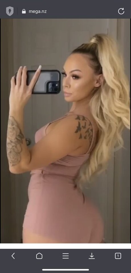 Foto di nudo di fuga di OnlyFans di Krissy Mechelle