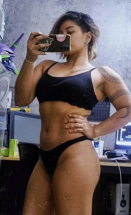 Foto di nudo di fuga di OnlyFans di Nyaaaaati