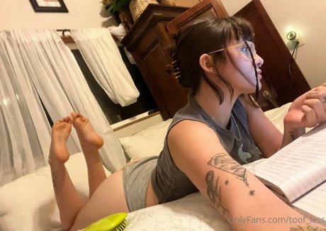 Foto di nudo di fuga di OnlyFans di Toofless