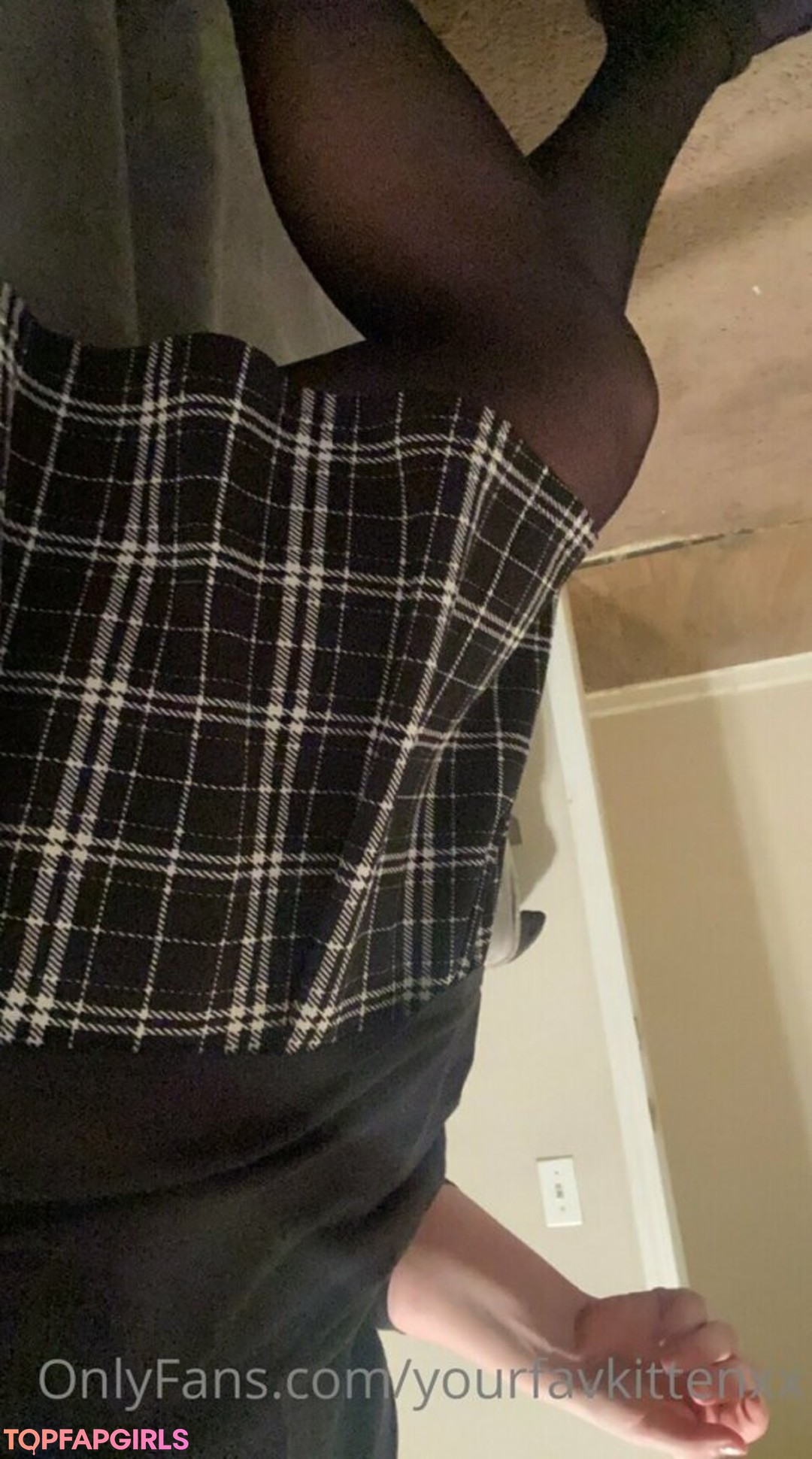 Foto di nudo di fuga di OnlyFans di Yourfavkittenxx #3 Foto di nudo di fuga di OnlyFans di Yourfavkittenxx #3