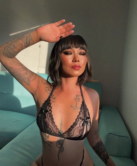 Foto di nudo di fuga di OnlyFans di Chunlybia