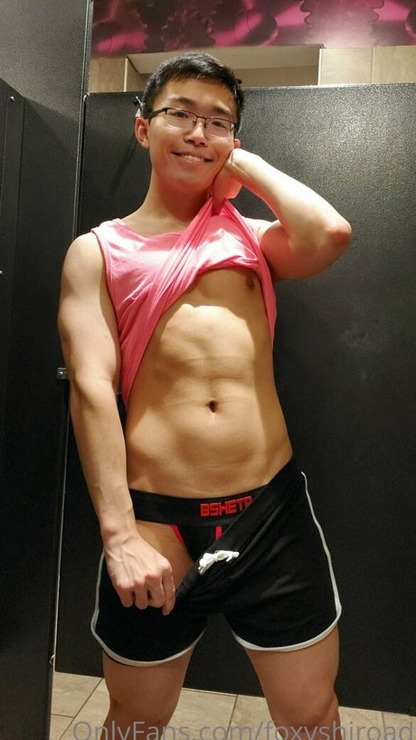 Foto di nudo di fuga di OnlyFans di Foxyshiroad