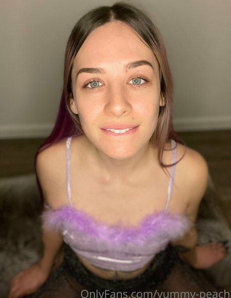 Foto di nudo di fuga di OnlyFans di Yummypeach