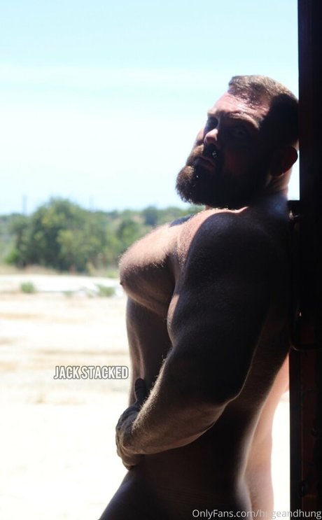 Foto di nudo di fuga di OnlyFans di Hugeandhung
