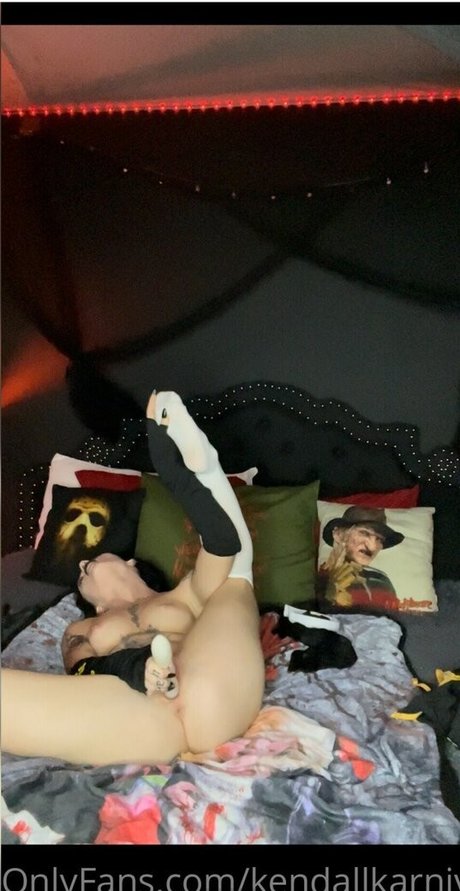 Foto di nudo di fuga di OnlyFans di Karnival Kendall