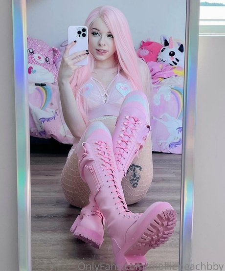 Molliepeachbby