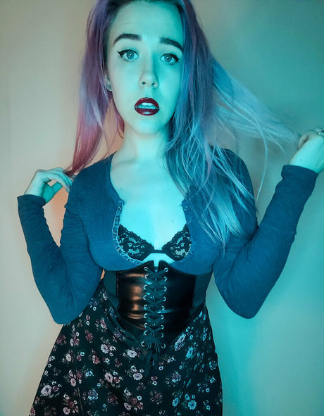 Foto di nudo di fuga di OnlyFans di Enicat