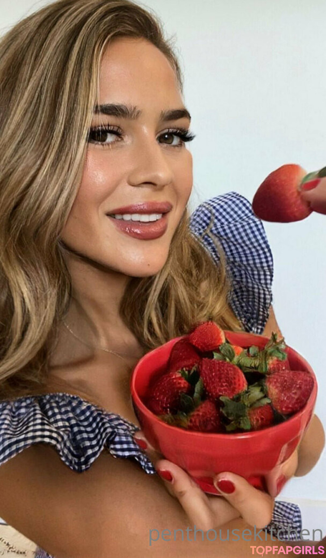 Foto di nudo di fuga di OnlyFans di Penthousekitchen #13 Foto di nudo di fuga di OnlyFans di Penthousekitchen #13