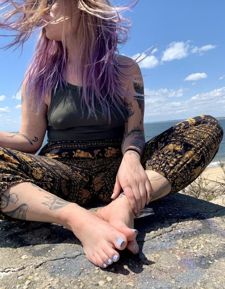 Foto di nudo di fuga di OnlyFans di Sunnifootplay
