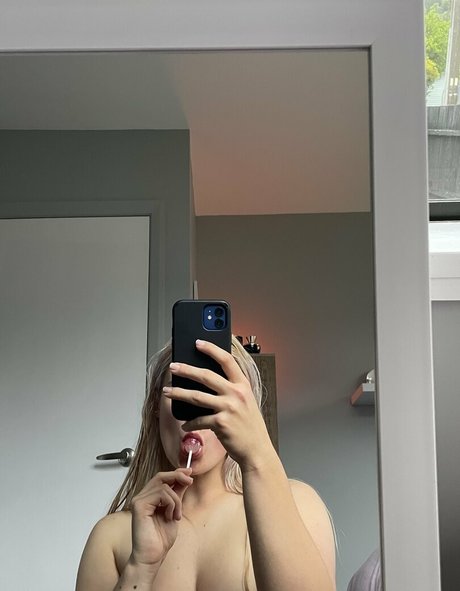 Foto di nudo di fuga di OnlyFans di Misslexieg